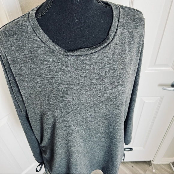 🩶 The Sweatshirt Project Grey Pullover Top w Side Ties Size L - Picture 3 of 6